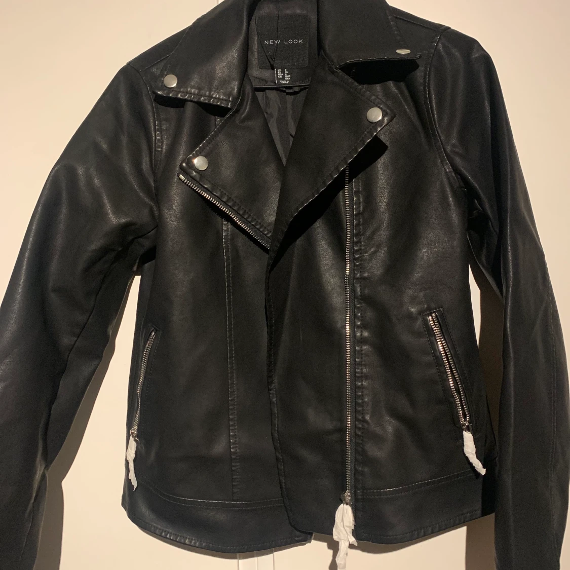 Skinnjacka oanvänd - 91