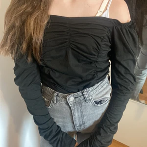 Svart fin sommar tröja - Aldrig använd så i nytt skick