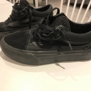 Vans skor - helsvarta vansskor