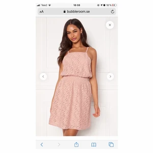 Söt klänning från Only✨ - Söt klänning från Only i storlek 34✨ Som ny! Endast använd en gång! Nypris 400kr, säljer den för 200kr❕