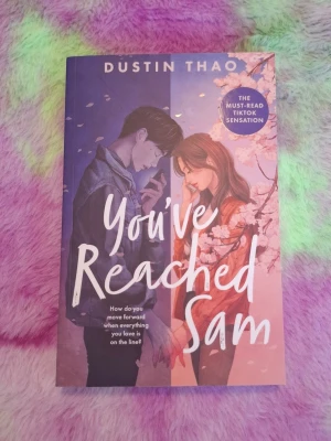 You've Reached Sam - Dustin Thao - 💜Säljer You've Reached Sam av Dustin Thao.  💜Helt oläst, endast stått i bokhyllan.  📦 Skickas snabbt 💬 Hör av dig om du har frågor!