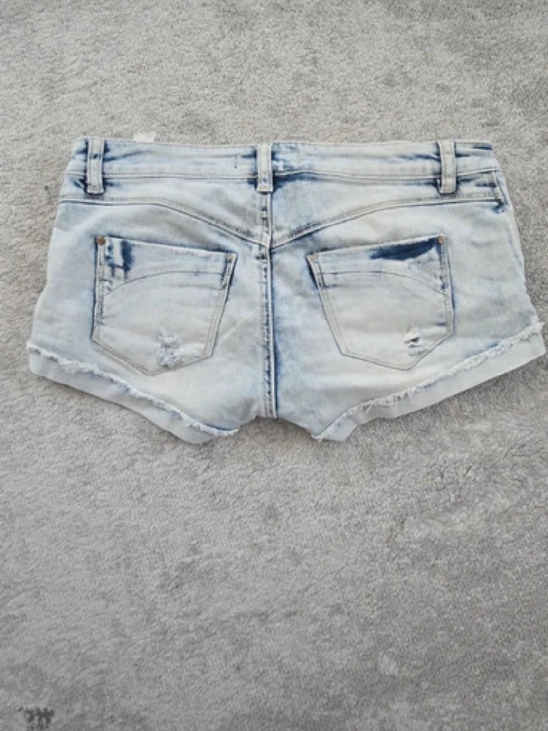 Low rise Tally Weijl shorts - 1