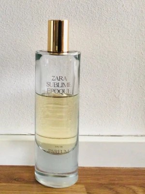 Zara Sublime Epoque parfym - Zara Sublime Epoque parfym✨️Se bild hur mycket använt 