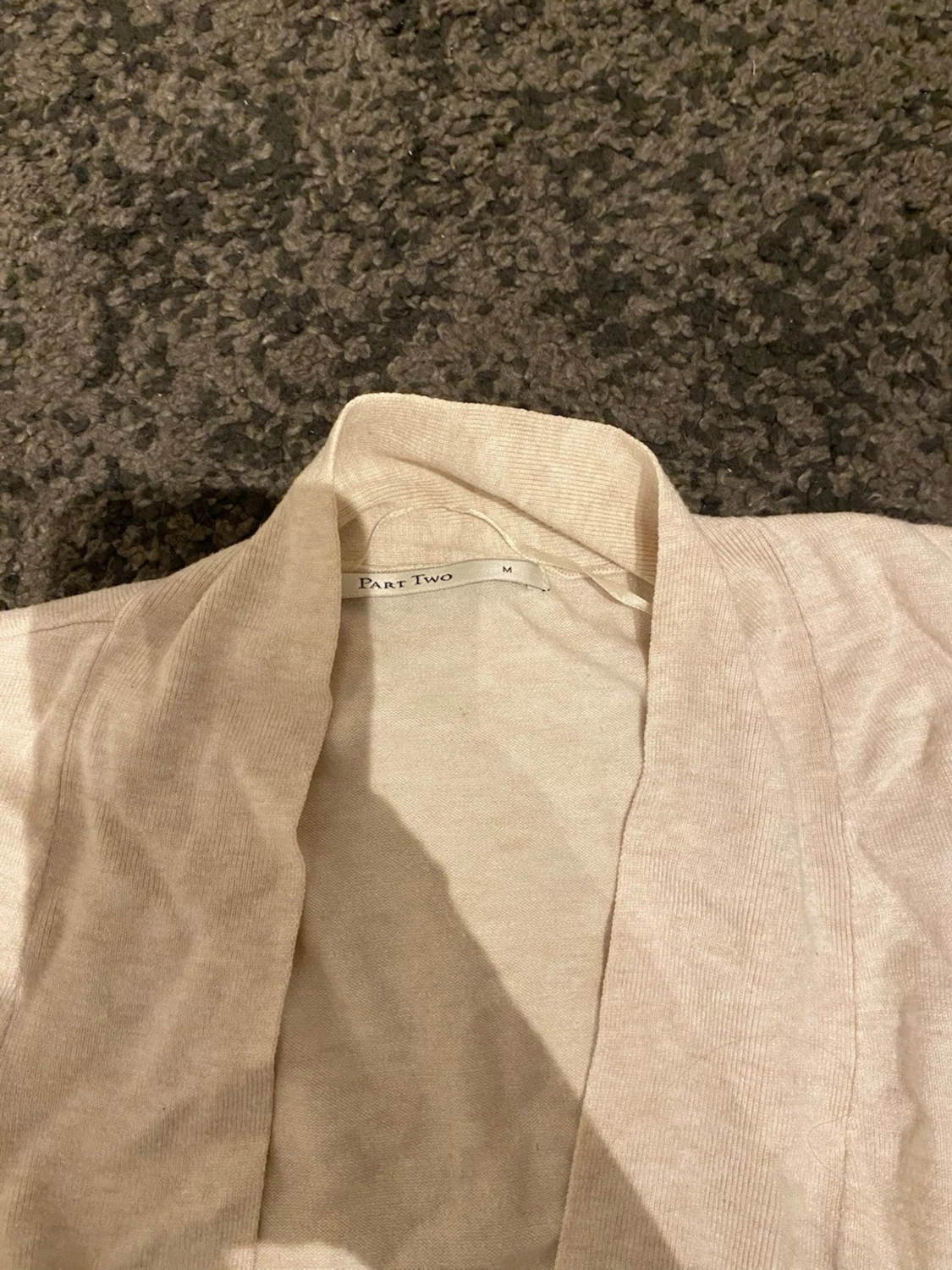 Beige öppen kofta i tunt material - 2