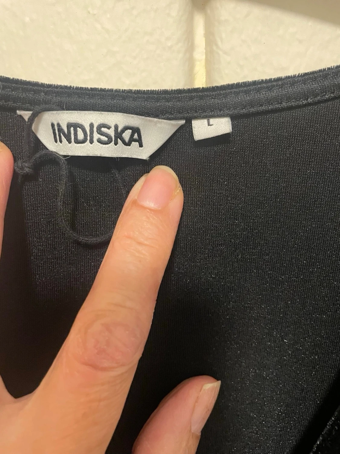 Svart omlottklänning i sammet Indiska - 1