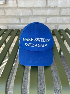 MakeSwedenSafeAgain - Makeswedensafeagain cap , sjukt snygg och en populär keps , pris 349kr , MakeSwedenSafe.se