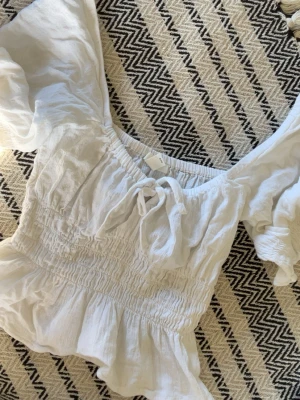 Vit blus - Vit somrig blus, storlek xs!