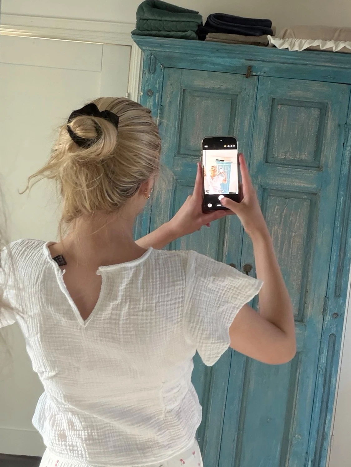 Vit luftig blus med kort ärm - 1