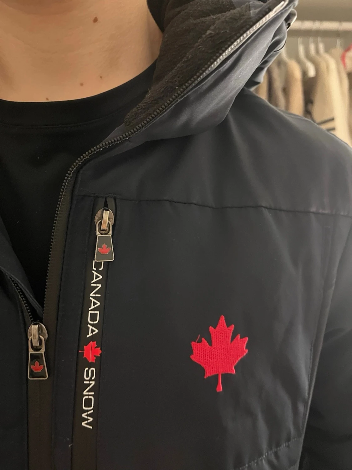 Svart dunjacka från Canada Snow - 3