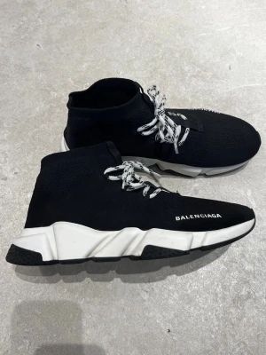 Balenciaga speed lace up - Säljs med kvitto 