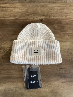  Acne Studios mössa - 100 ull
