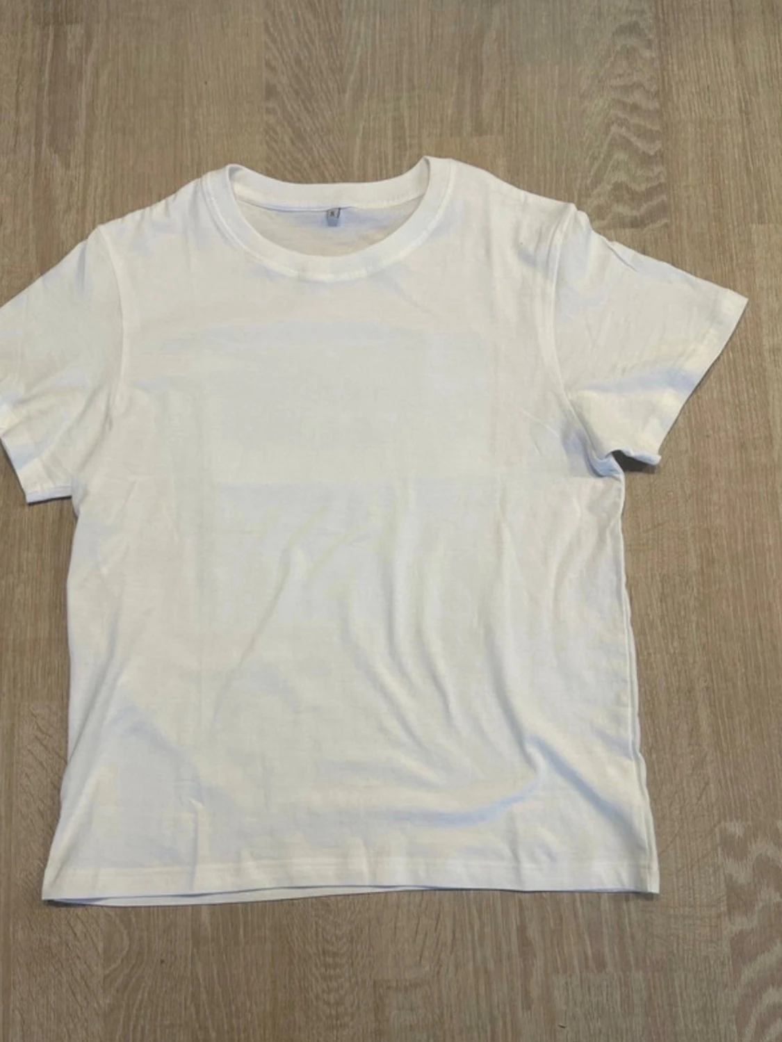 Vit t-shirt med retro fototryck - 1