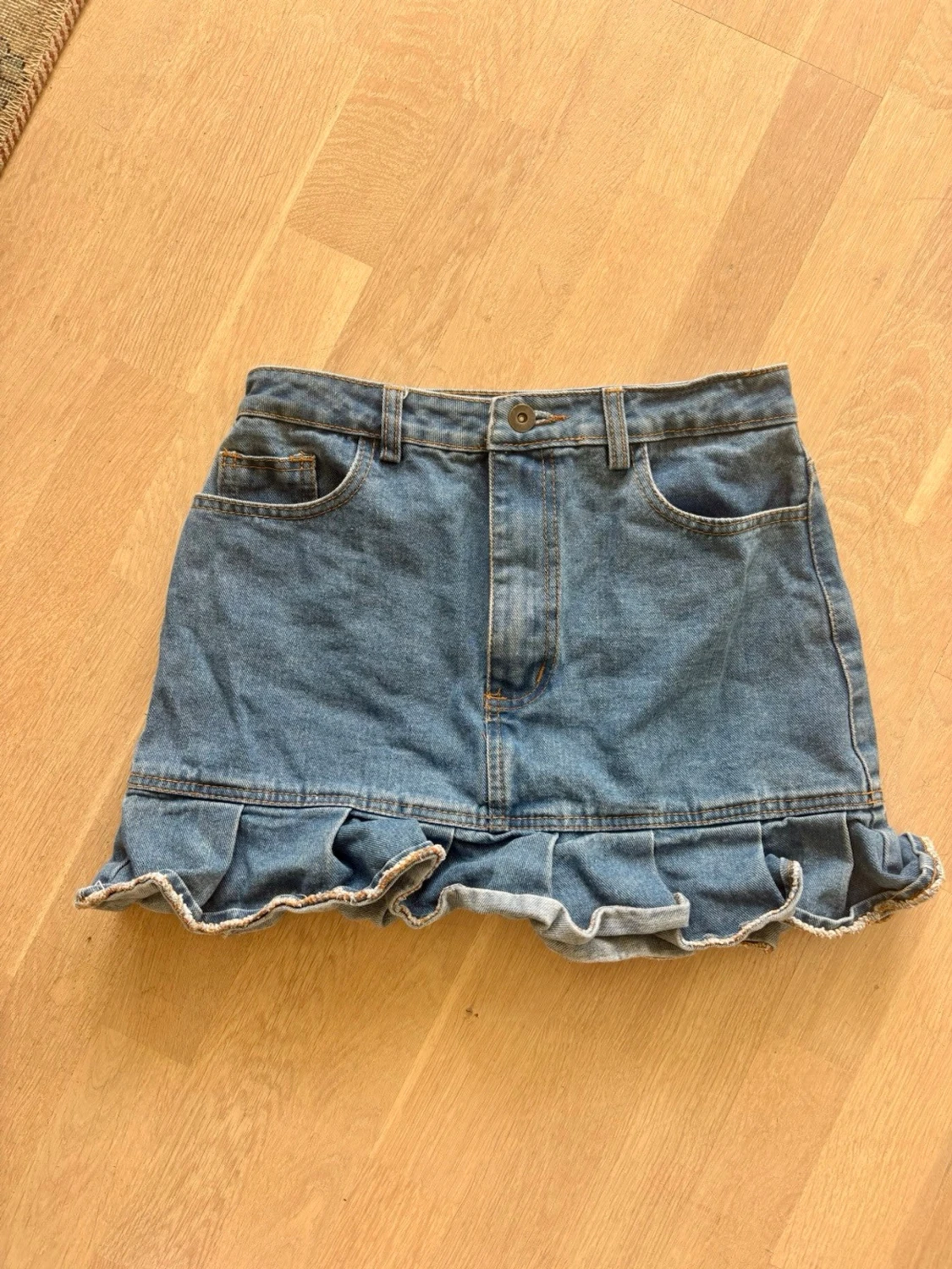 Jeans kjol med volang  - 1