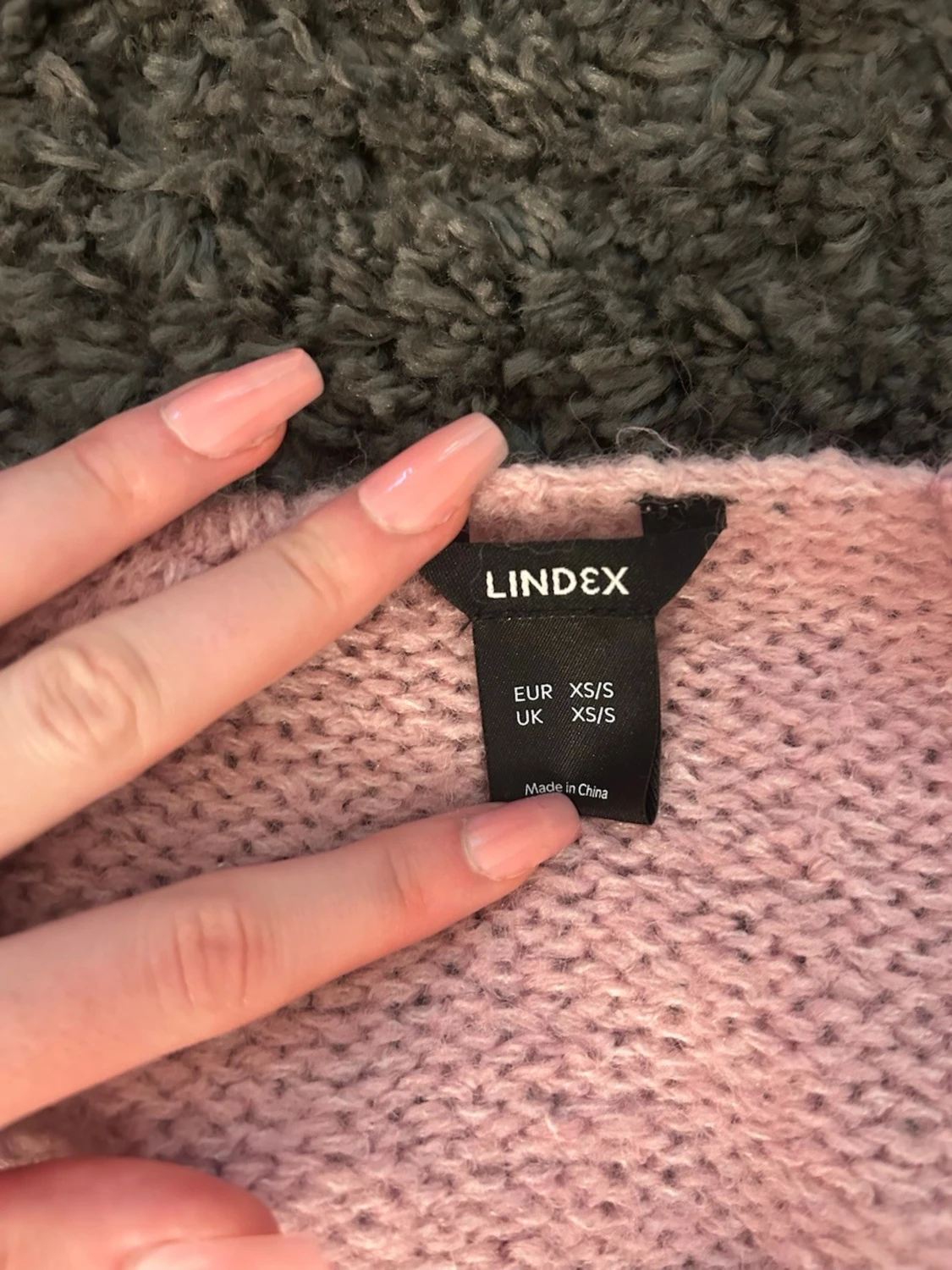 Ljusrosa stickad kofta från Lindex - 2