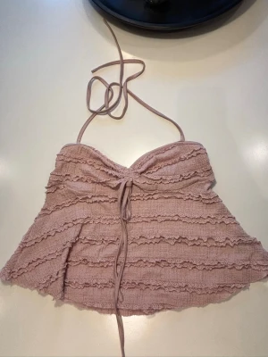 Rosa topp  - Säljer en rosa topp från shein. Aldrig använd 💗