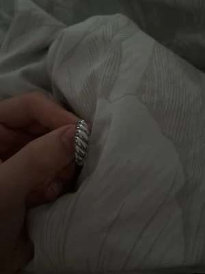 Edblad ring  - Superfin, inga defekter