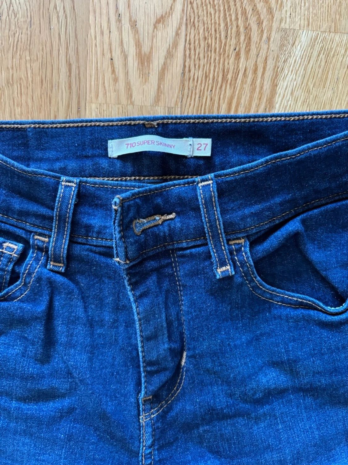Mörkblå skinny jeans från Levi's - 5
