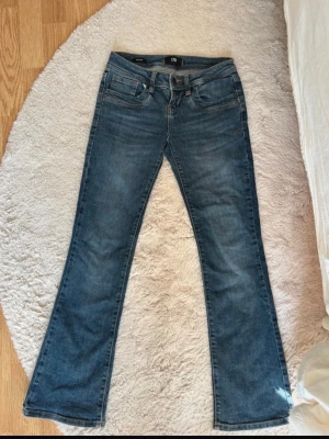 Ltb jeans  - Snygga och trendiga jeans ifrån LTBs hemsida! Aldrig använda!!! De har modellen valerie💖💖