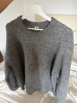 Arket stickad tröja - Så fin! Men använder aldrig. Fint skick🩷💕