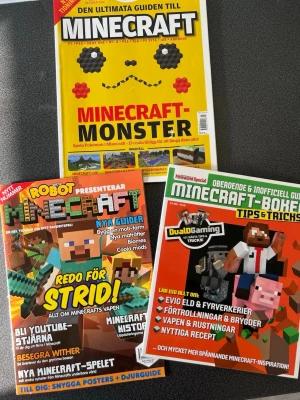 3 Minecraft-tidningar - 2 st tjockare tidningar, 245 sidor. 1 st lite tunnare. I jättefint skick. 