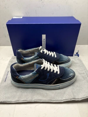 Jacob Cohën Dreamer - Jag säljer äkta Jacob Cohen skor i size 41, sitter som 42. Helt nya! Allt og fås med! Skickar inom 24 timmar! 