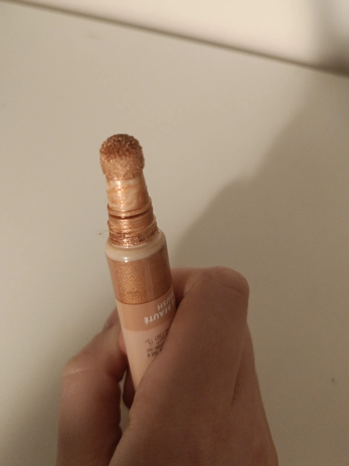 e.l.f. Halo Glow Beauty Wand Blush - 1