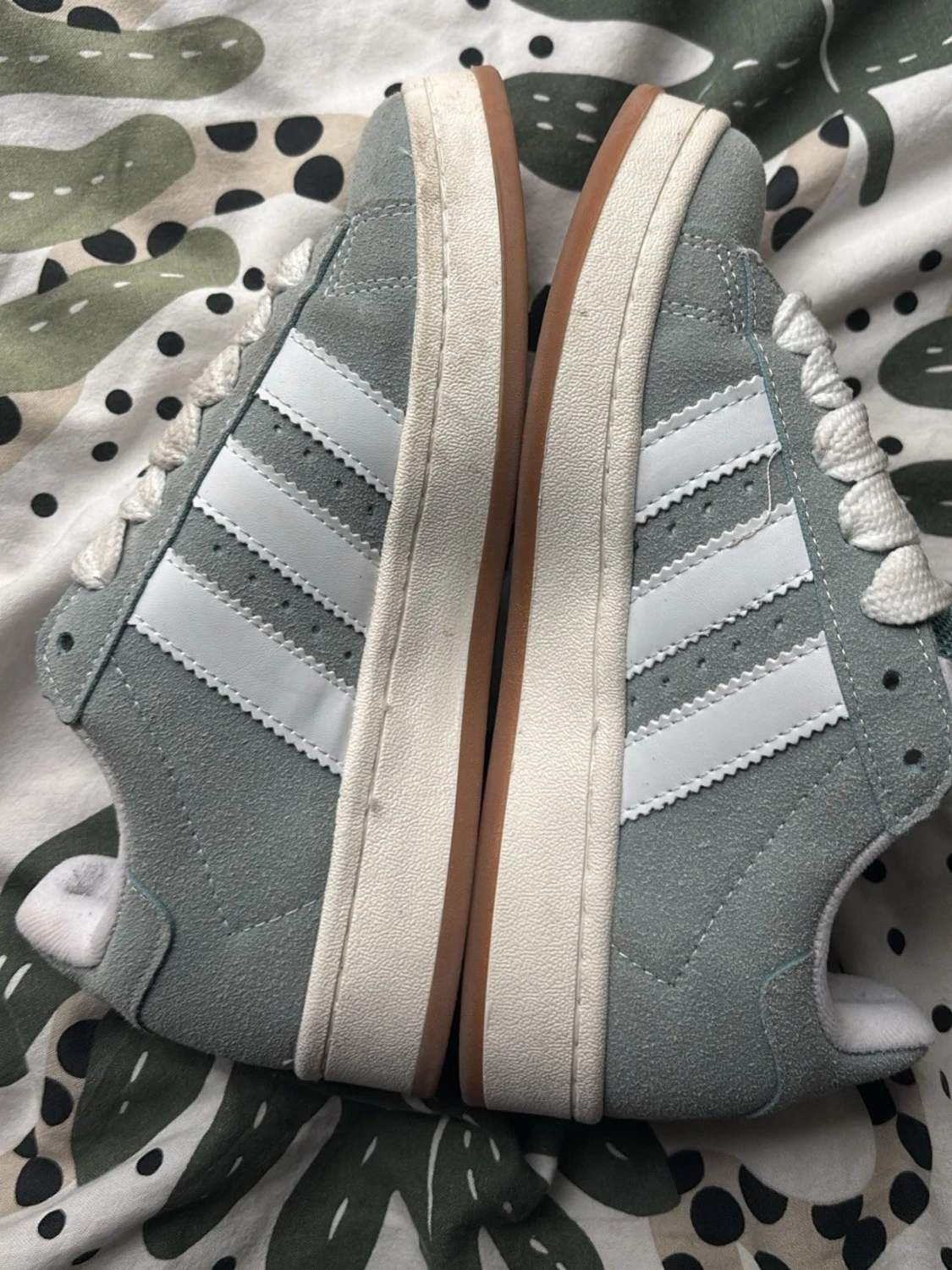 Vita Adidas sneakers med gummisula - 2