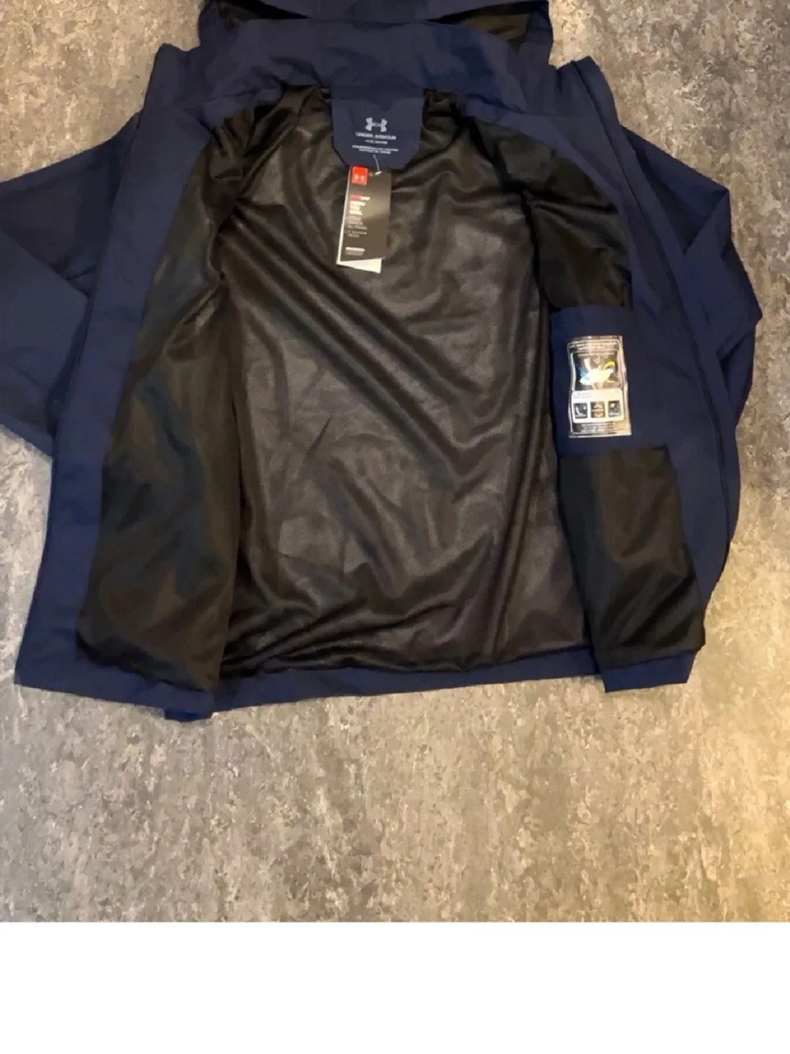 Blå vindjacka från Under Armour - 1