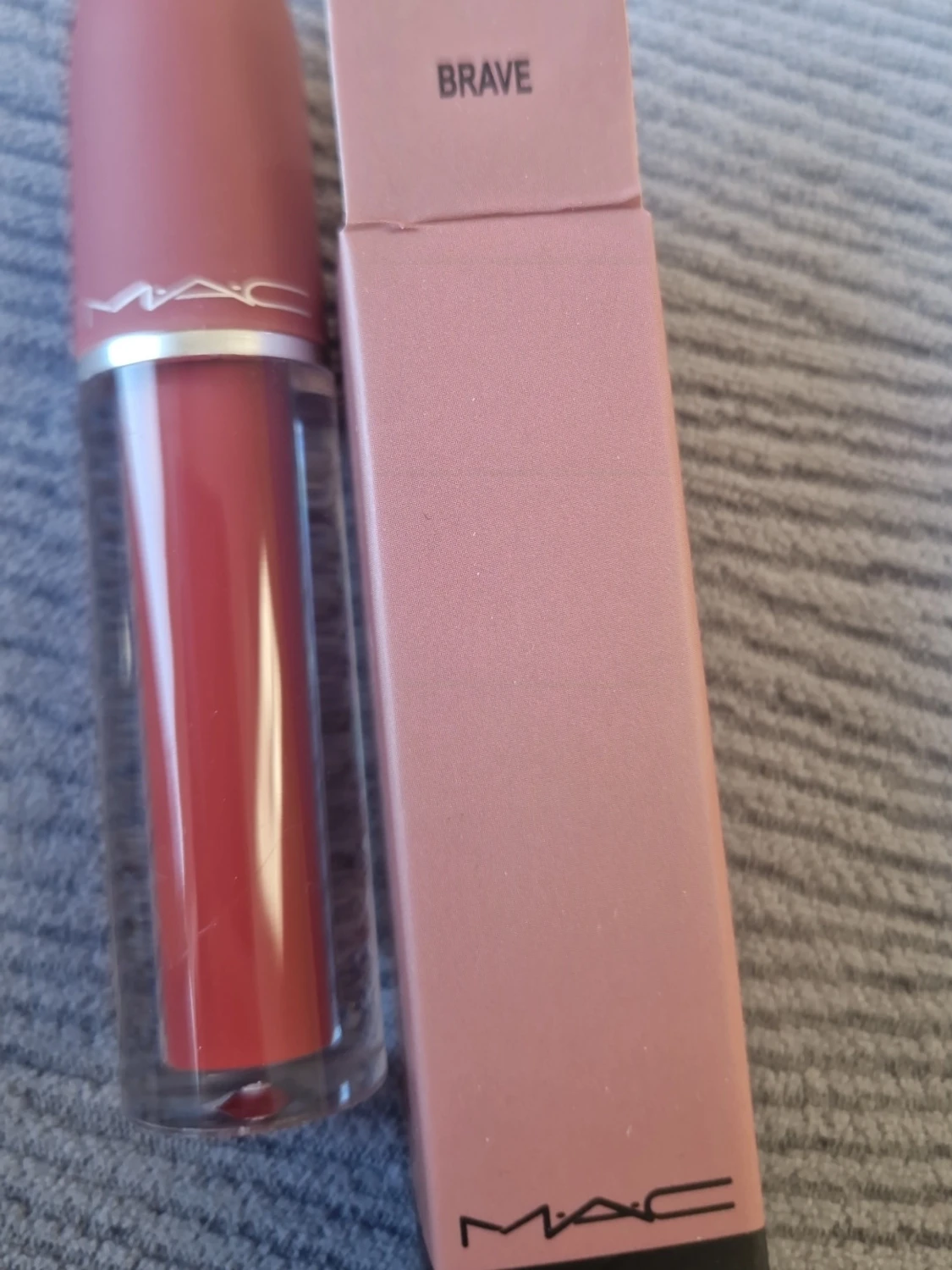 MAC Brave flytande läppstift rosa - 1