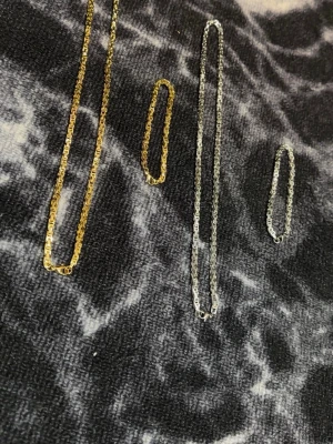 Stainless steel Guld silver halsband armband - Fick dessa som gåva men använder inte. Nu säljs de. Skicka ett DM vid intresse! 