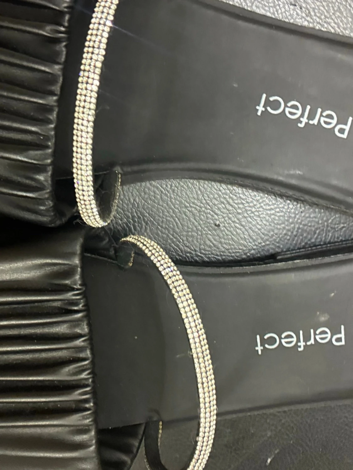 Svarta sandaler med strass från Tara Perfect - 2