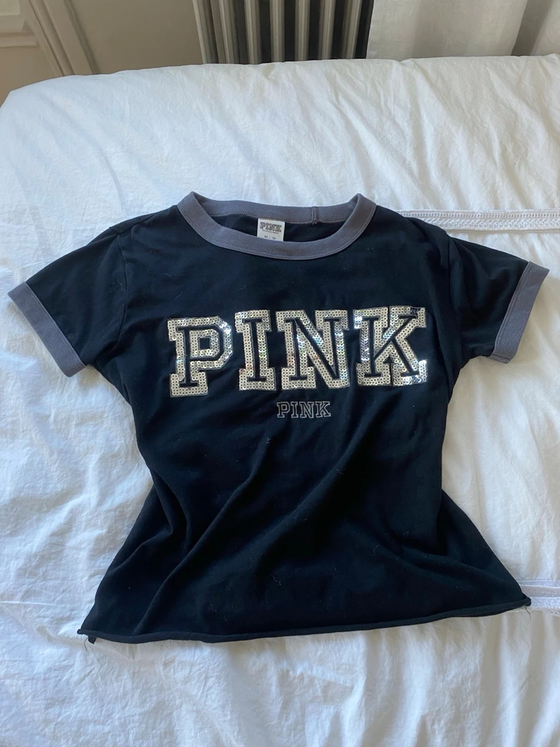 Svart PINK t-shirt med paljetter