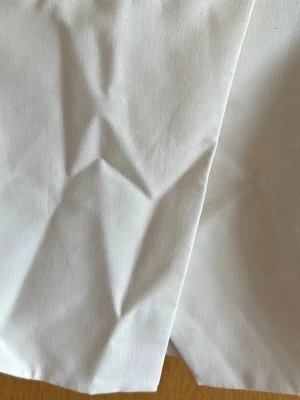 Short kjol - Vit mini shorts kjol från Zara med dragkedja i sidan 