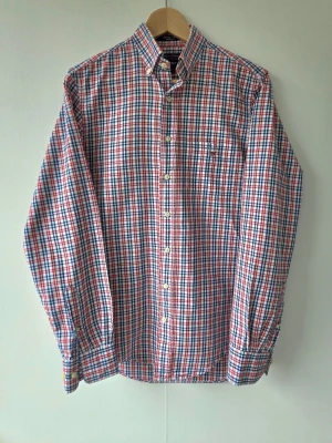 Mens Gant shirt Bowery Oxford  - A classic mens Gant shirt in size s. Regular fit, model, Bowery Oxford. 100% cotten and perfect for all occasions.