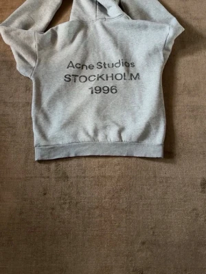 Acne studios hoddie  - Tja säljer nu min Acne hoddie i storlek S inga skador väldigt fint skick 