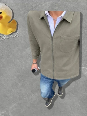 Grön linne overshirt - Säljer denna gröna linne overshirt. Jätteskön o perfekt för sommaren då det är linne. Stilren tsm med en skjorta. Storlek L och är  helt ny; aldrig använt elr tvättat. Säljer då jag fick i fel storlek. Nypris är 899kr. Skriv vid funderingar! (https://nlyman.com/se/produkt/selected-men-slhloose-aaron-overshirt-ls-w_245292-7084/)