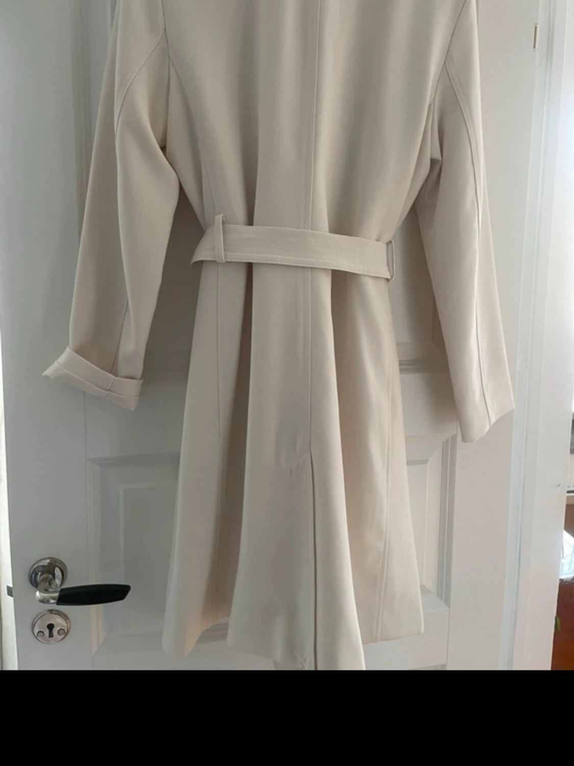 Beige trenchcoat från H&M - 1