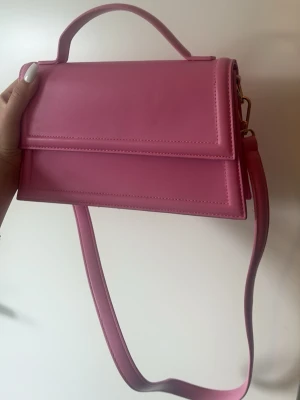 Jätte fin väska 💗 - Från Ginatricot 🌸💗