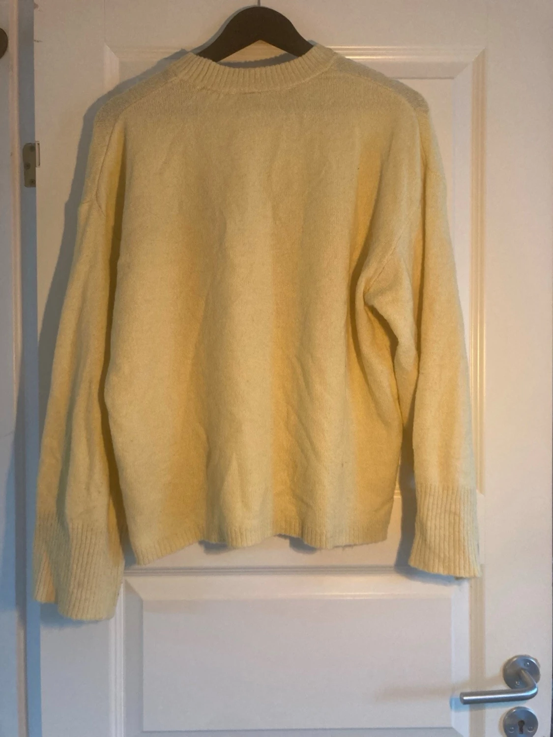 Gul oversized  tröja - 1