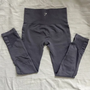 Gymshark tights - Gymshark tights lila färgade. Nyskick, endast använt 1 gång.