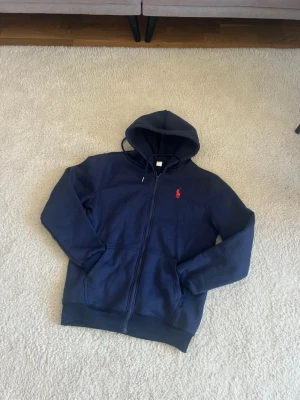 Ralph Lauren zip - Snygg Ralph Lauren zip i toppskick.