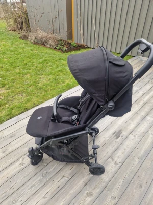 Beemoo Easy Fly Lux 4 Sulky Inkl. Transportväska - Inga fel eller skador på vagnen. Perfekt att resa med.