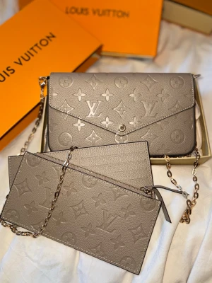 Beige väska  - Beige väska 