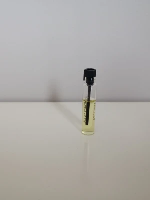 Fizzy Mango parfymprov - Fizzy Mango från Essnce.