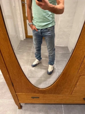 Replay jeans  - Ett par snygga byxor från Replay i storlek W29 L30 i modellen Willbi