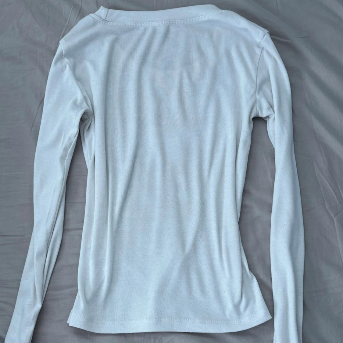 Vit långärmad topp - 1