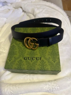 Gucci bälte nyskick  - Endast testat. Hela bältet är 120 cm 