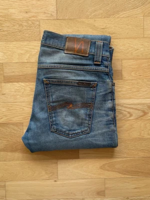 Nudie jeans - Nudie jeans | Nypris Ca 1600kr mitt pris endast | Skick 9 | Modell Grim Tim | Storlek W30/L32 | Priset är ej hugget i sten! | Hör av dig vid minsta fundering eller fråga!📩