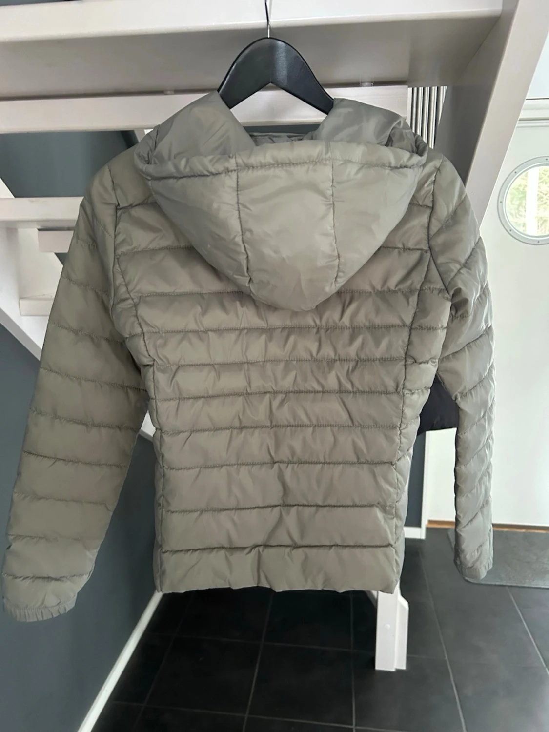 Ljus grön pufferjacka från ONLY - 1