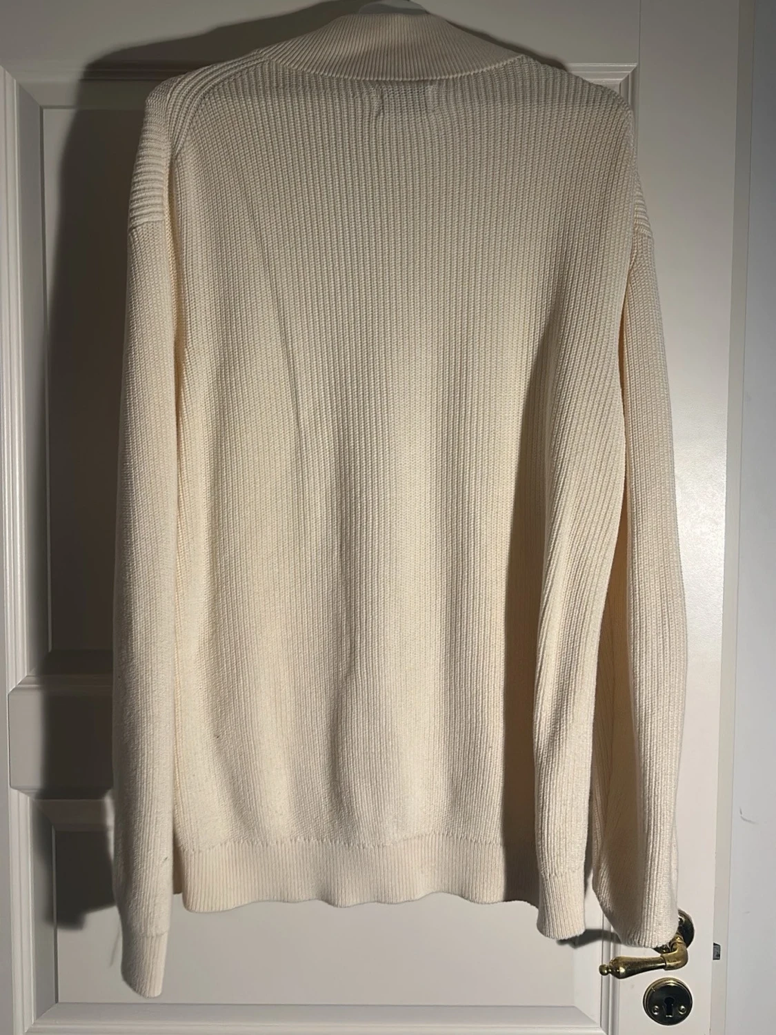 Vit ribbstickad ziptröja - 1